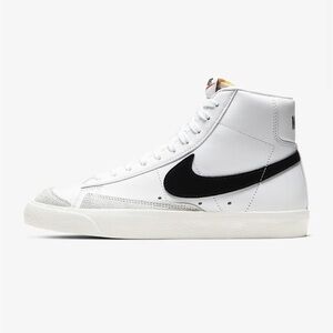 Nike Women’s Blazer Mid '77